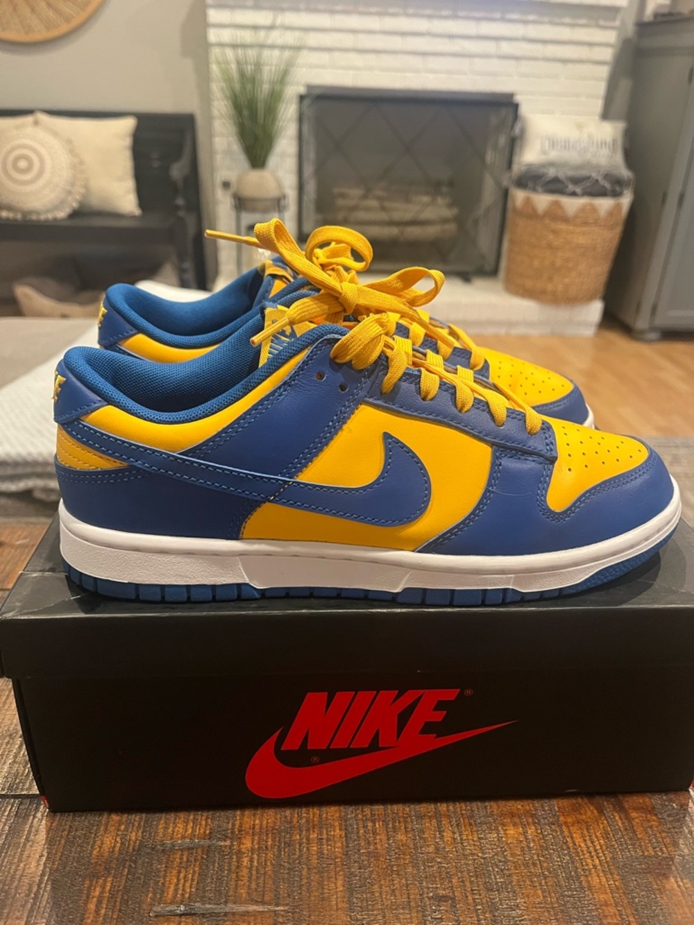 Nike Dunk Low “UCLA” Sneakers size 7 - Picture 11 of 11